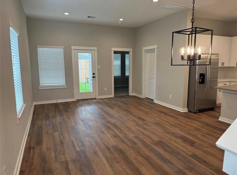 Spacious, unfurnished interior of a new home in 420 Benbrook, Houston (Image 16). Spacious, unfurnished interior of a new home in 420 Benbrook, Houston (Image 16).