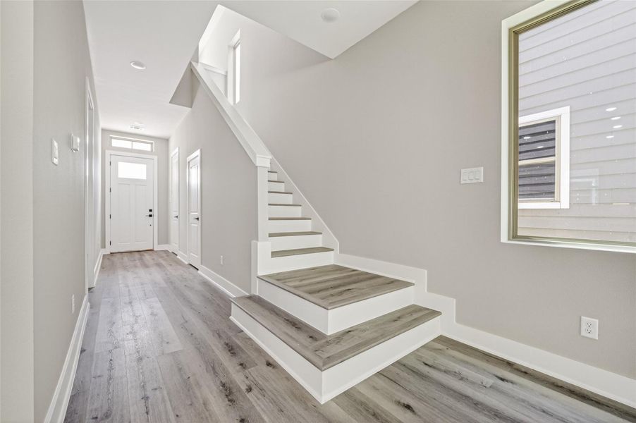 Spacious, unfurnished interior of a new home in , Houston (Image 19).