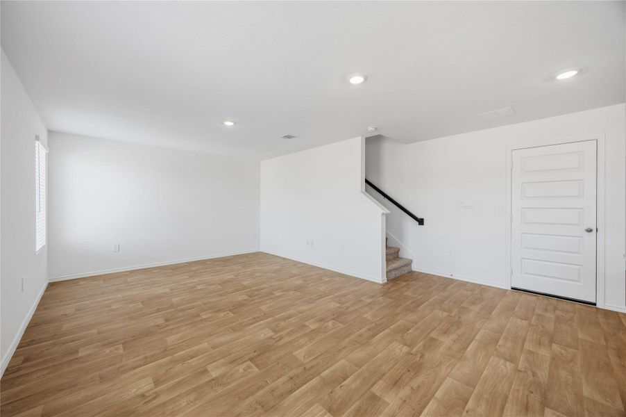 Spacious, unfurnished interior of a new home in Legacy Village, Houston (Image 21). Spacious, unfurnished interior of a new home in Legacy Village, Houston (Image 21).