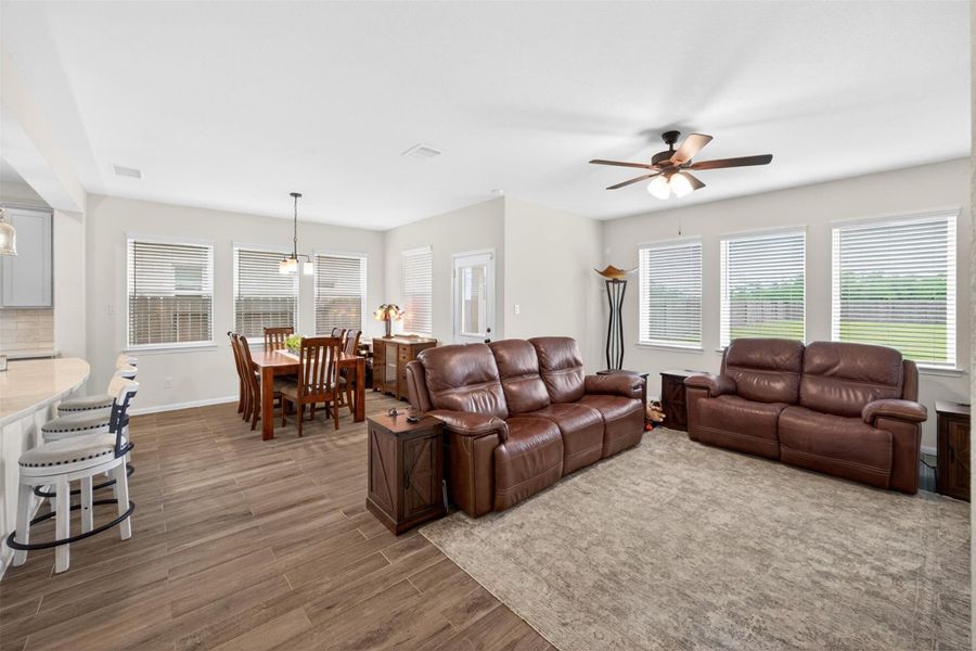 Furnished interior view inside a new home in The Commons at Sedona, League City (Image 13). Furnished interior view inside a new home in The Commons at Sedona, League City (Image 13).