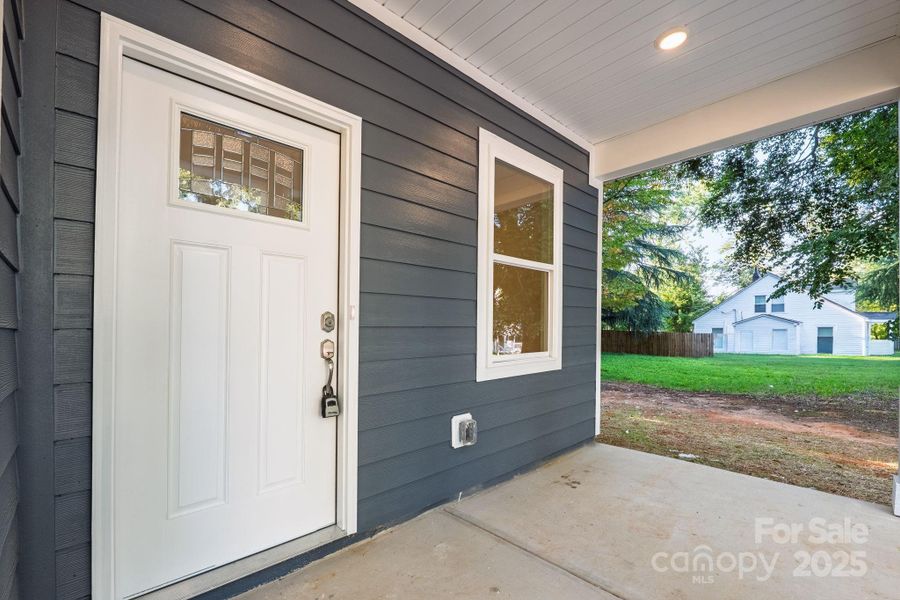 Image 43 of a home in . Image 43 of a home in .