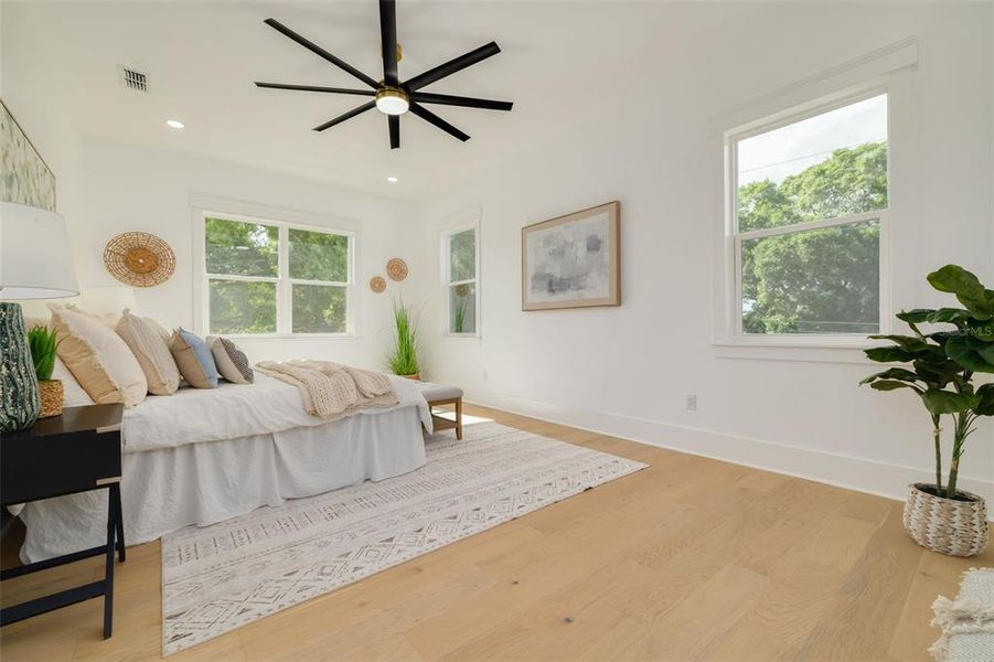 Furnished interior view inside a new home in , St. Petersburg (Image 34).