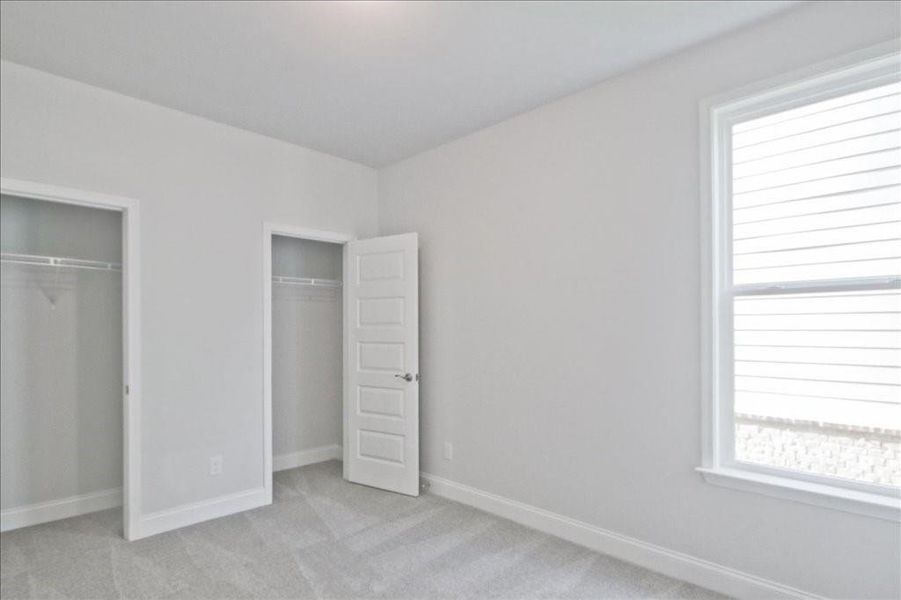 Spacious, unfurnished interior of a new home in Cooper's Walk, Loganville (Image 23).