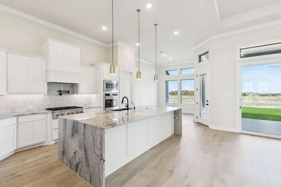 Furnished interior view inside a new home in Lakeway Estates, Waxahachie (Image 11). Furnished interior view inside a new home in Lakeway Estates, Waxahachie (Image 11).
