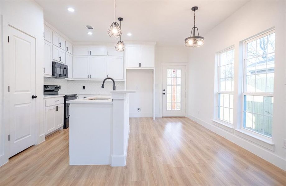 Furnished interior view inside a new home in , Dallas (Image 3).
