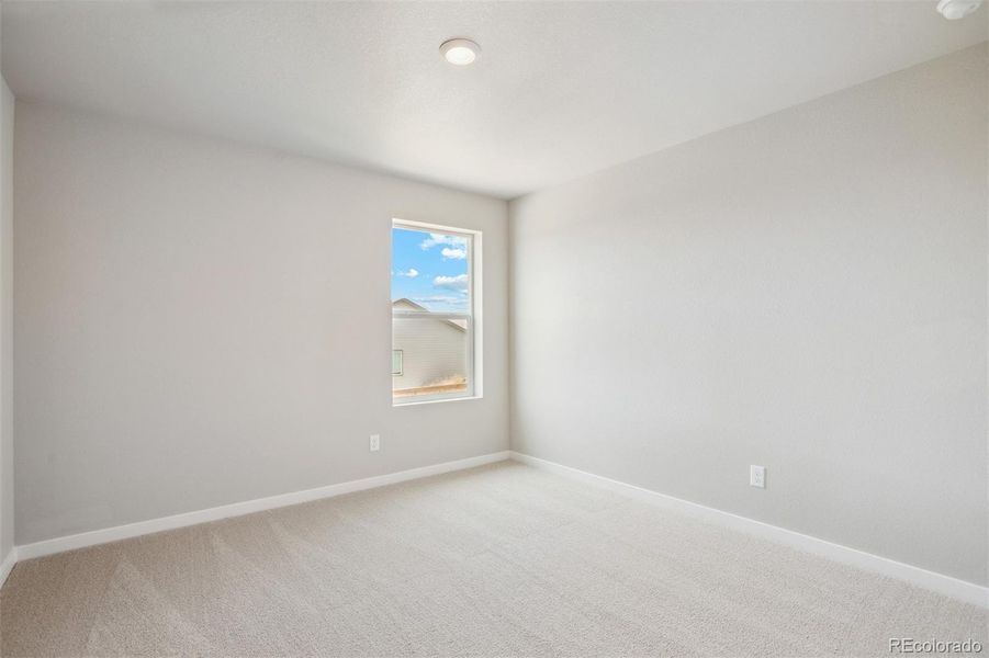 Spacious, unfurnished interior of a new home in , Severance (Image 14).