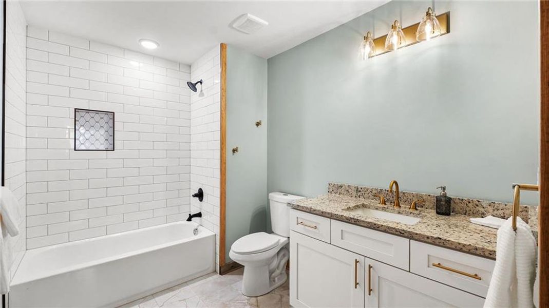 Furnished interior view inside a new home in , Ellijay (Image 15).