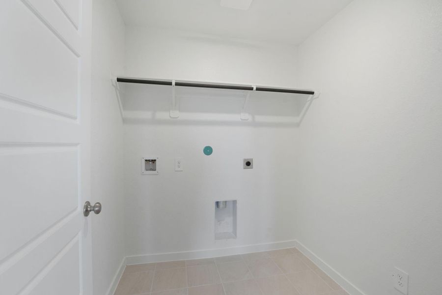 Spacious, unfurnished interior of a new home in Pine Lake Cove - Traditional Series, Montgomery (Image 17).