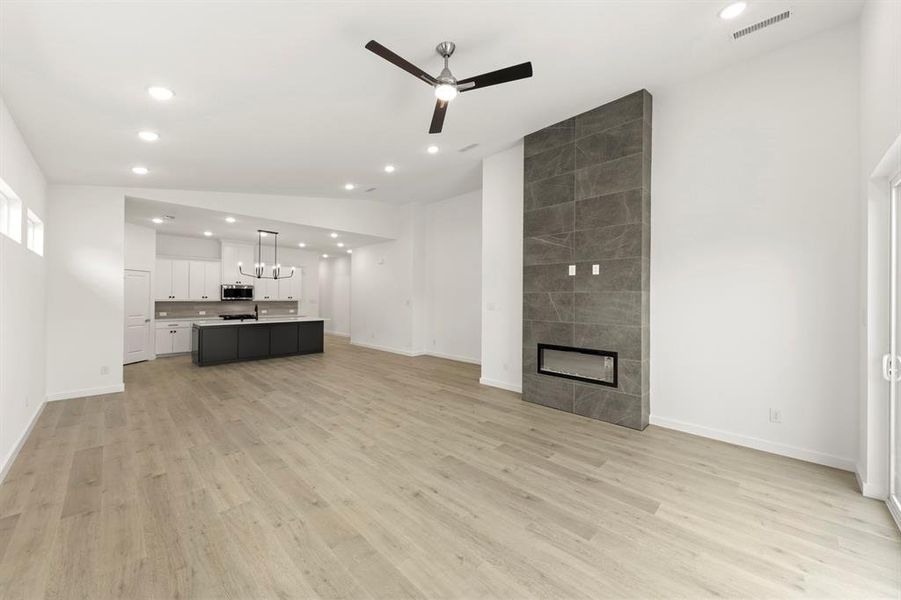 512 Sherwood_3502_Hackberry_Family (2)