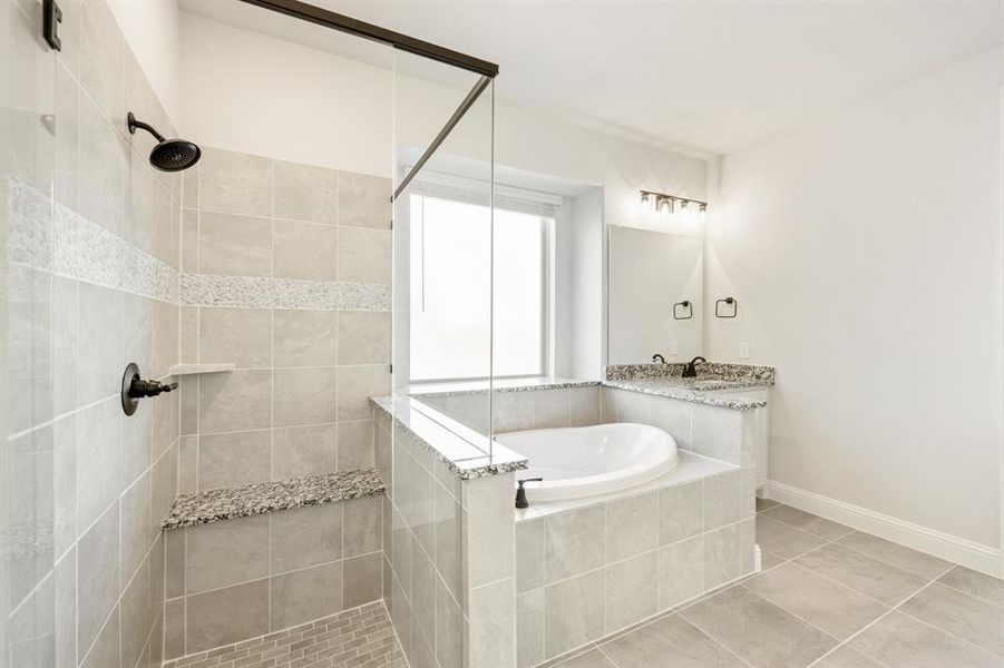 Furnished interior view inside a new home in Somerset, Venus (Image 14).