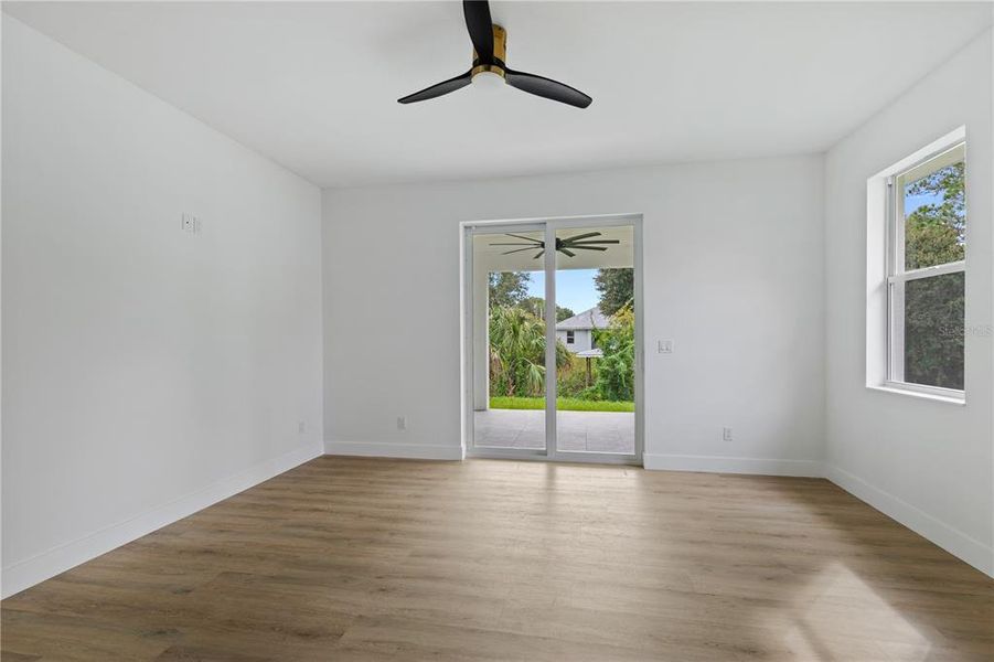 Spacious, unfurnished interior of a new home in , Lake Placid (Image 18).