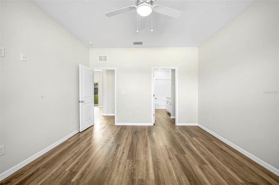 Spacious, unfurnished interior of a new home in , Brooksville (Image 23).