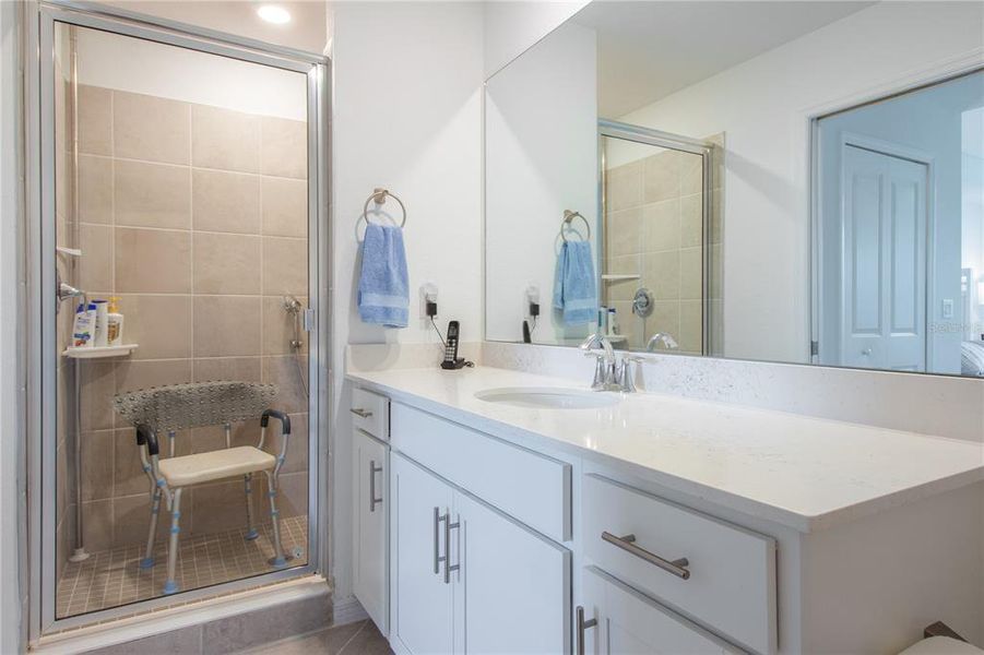 Furnished interior view inside a new home in , Venice (Image 23).