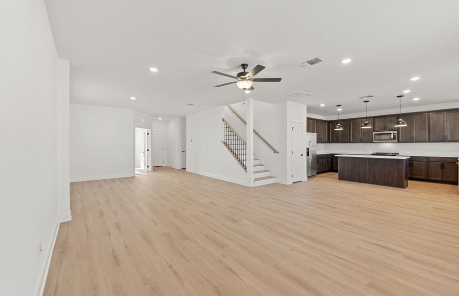 Spacious, unfurnished interior of a new home in Patterson Ranch, Georgetown (Image 46).