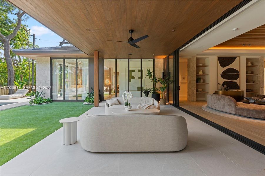 Exterior details and patio area of a home in , Miami (Image 24).