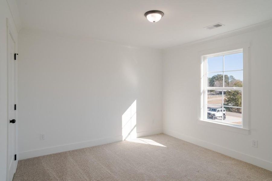 Spacious, unfurnished interior of a new home in Magnolia Ridge, Monroe (Image 29).