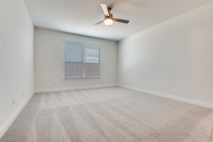 Spacious, unfurnished interior of a new home in Cottonwood Creek, Seagoville (Image 15). Spacious, unfurnished interior of a new home in Cottonwood Creek, Seagoville (Image 15).