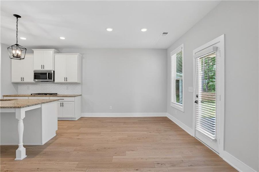 Spacious, unfurnished interior of a new home in , Villa Rica (Image 13).