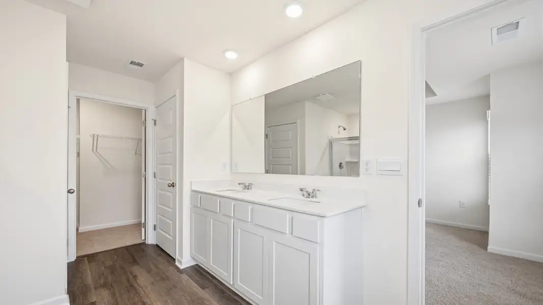 Representative furnished interior of a home built from the Sudbury by D.R. Horton in Echo Glen, Stockbridge (Image 5).