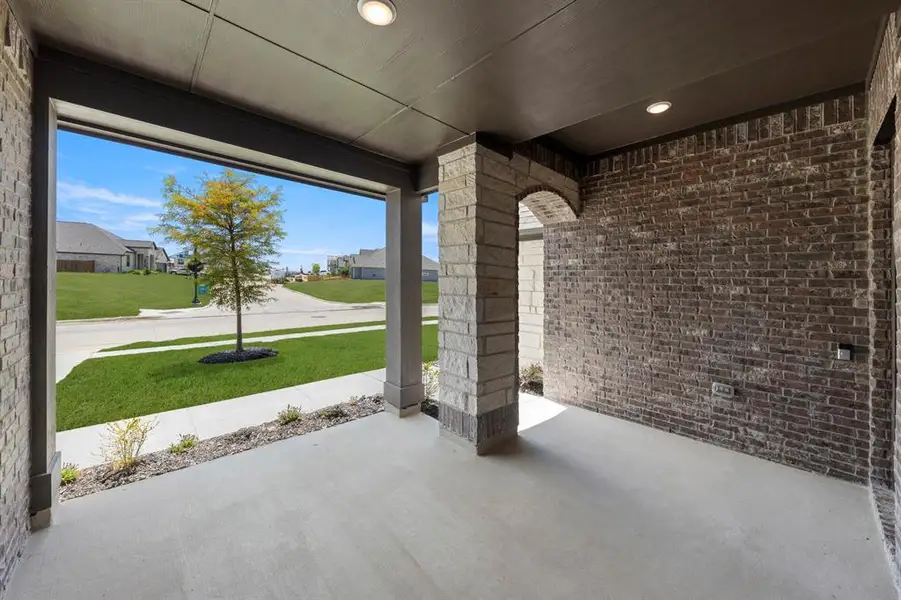 3821-maize-ave-heartland-tx-front-porch-view