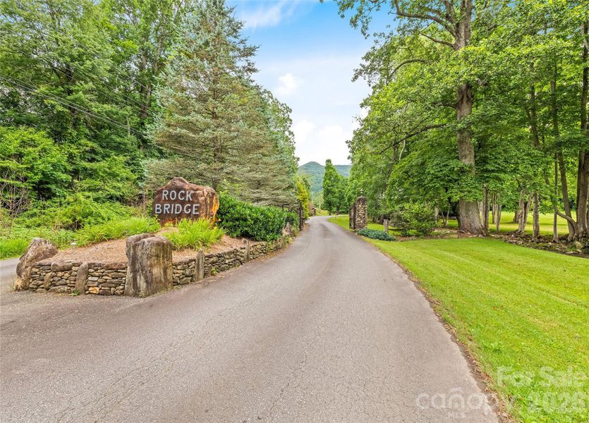 Natural landscape and outdoor views near  in Waynesville (Image 36).