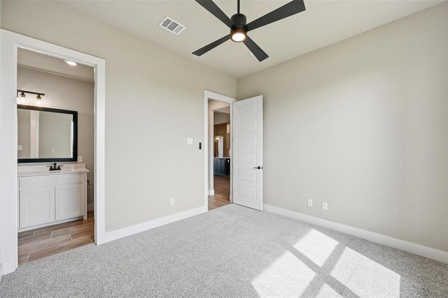 Spacious, unfurnished interior of a new home in Rocky Top Ranch, Reno (Image 30). Spacious, unfurnished interior of a new home in Rocky Top Ranch, Reno (Image 30).