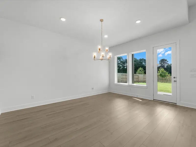 Spacious, unfurnished interior of a new home in Clopton Farms, Montgomery (Image 16).