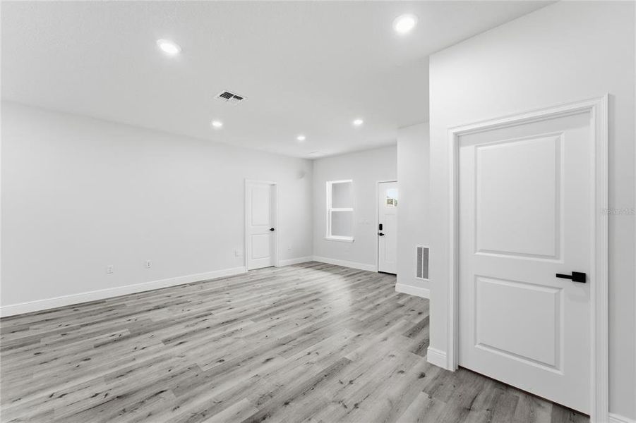 Spacious, unfurnished interior of a new home in , Dunnellon (Image 15). Spacious, unfurnished interior of a new home in , Dunnellon (Image 15).