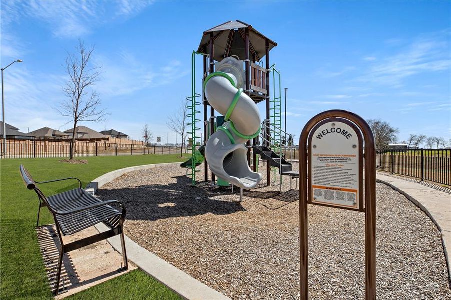 Community amenities in Creekside, Royse City (Image 35).