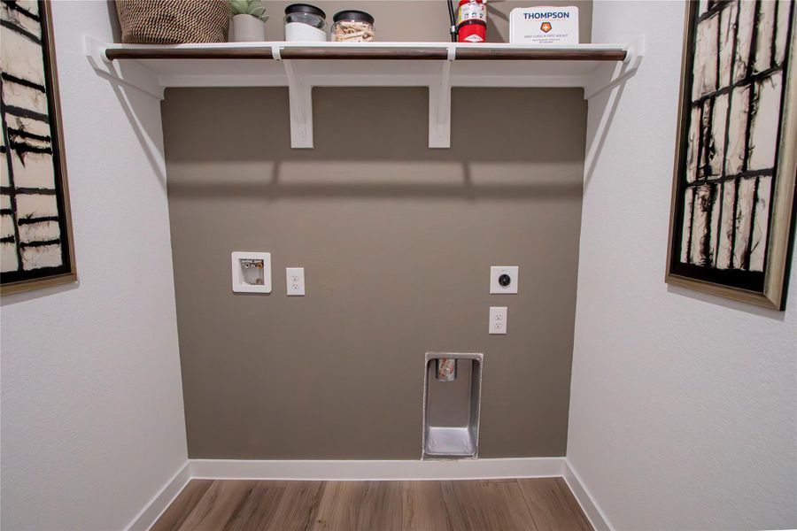 **Photos are for illustrative purpose only. This is not the actual homesite** **Photos are for illustrative purpose only. This is not the actual homesite**