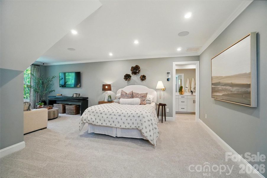 Representation only of 2nd primary on 3rd floor