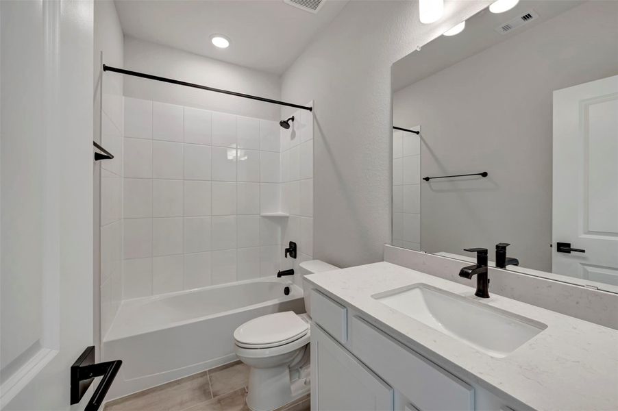 Furnished interior view inside a new home in The Grand Prairie 50’, Hockley (Image 4).