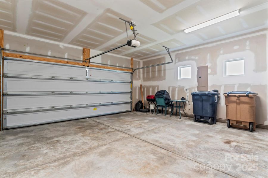 In-progress construction of a new home in Harper's Run, Matthews, NC (Image 41).