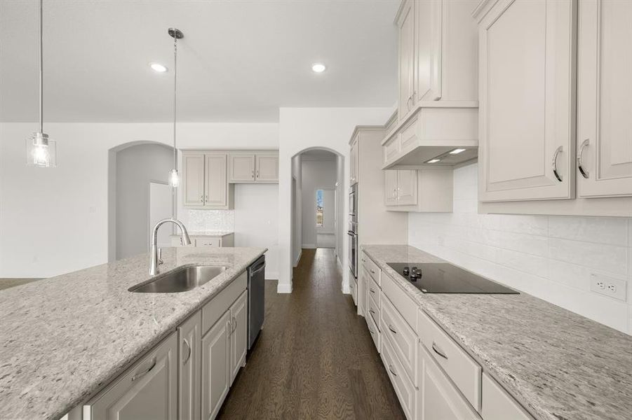 109 Grey Wolf- Kitchen-3