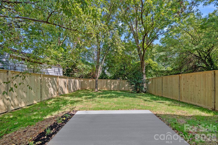 Exterior details and patio area of a home in , Charlotte (Image 4).