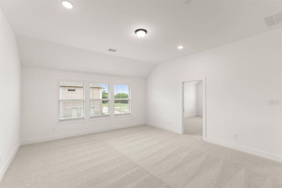 520 Elias-Game Room-1