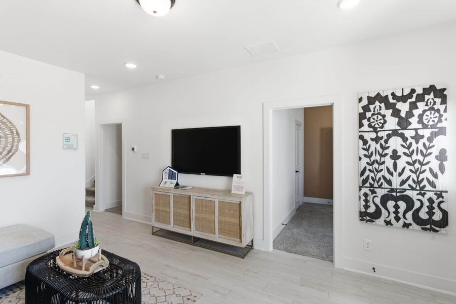 Furnished interior view inside a new home in Rose Hill, San Antonio (Image 25).