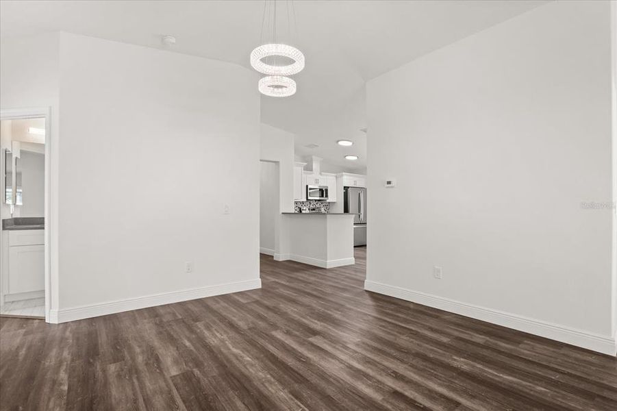 Spacious, unfurnished interior of a new home in , Leesburg (Image 20).