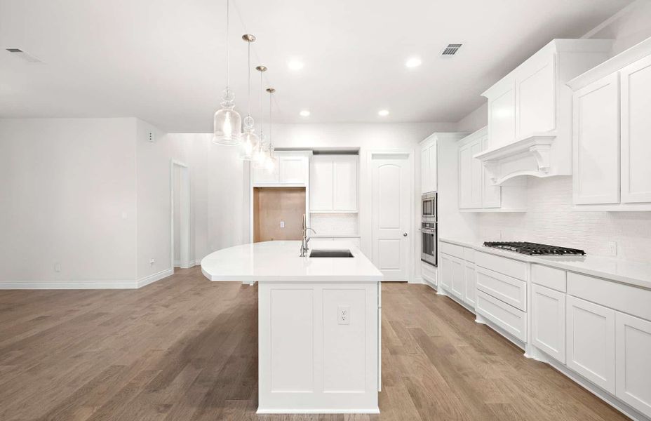 Representative furnished interior of a home built from the 3099 by Ravenna Homes in The Highlands 55′, Porter (Image 9). Representative furnished interior of a home built from the 3099 by Ravenna Homes in The Highlands 55′, Porter (Image 9).