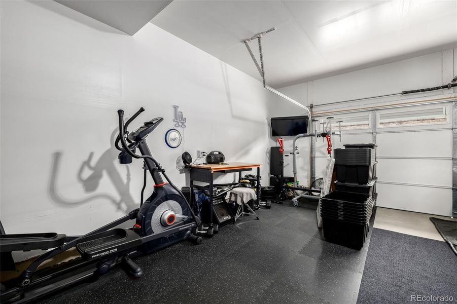 Community amenities in , Aurora (Image 31). Community amenities in , Aurora (Image 31).