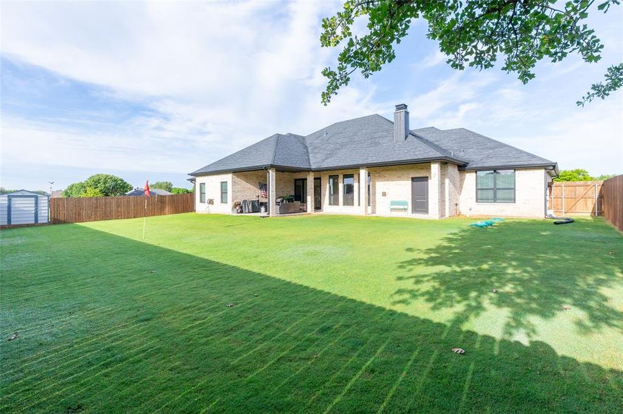 Exterior details and patio area of a home in , Clyde (Image 24).