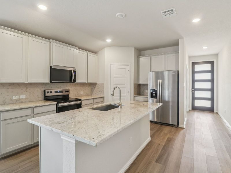 Furnished interior view inside a new home in Thomas Pond, San Antonio (Image 7).