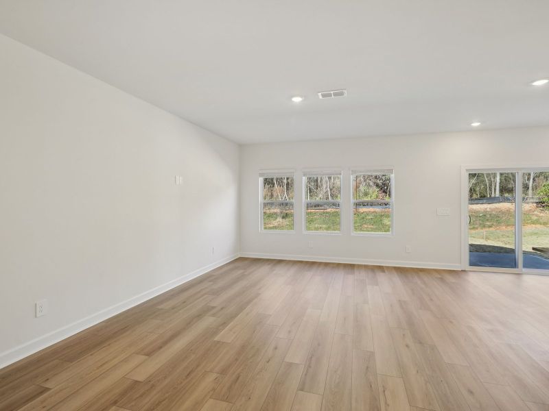 Spacious, unfurnished interior of a new home in Nelson's Creek, Mocksville (Image 9). Spacious, unfurnished interior of a new home in Nelson's Creek, Mocksville (Image 9).