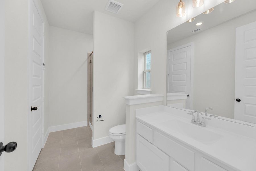 Furnished interior view inside a new home in Santa Rita Ranch, Liberty Hill (Image 10).