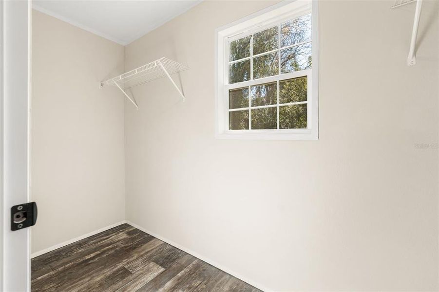 Spacious, unfurnished interior of a new home in , Gainesville (Image 17).