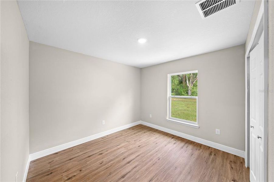 Spacious, unfurnished interior of a new home in , Ocala (Image 29).