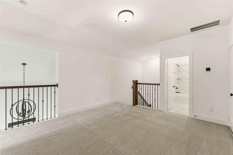 Spacious, unfurnished interior of a new home in Jordan Ranch, Katy (Image 15). Spacious, unfurnished interior of a new home in Jordan Ranch, Katy (Image 15).