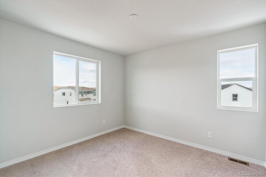 Spacious, unfurnished interior of a new home in Bradley Heights, Colorado Springs (Image 14).