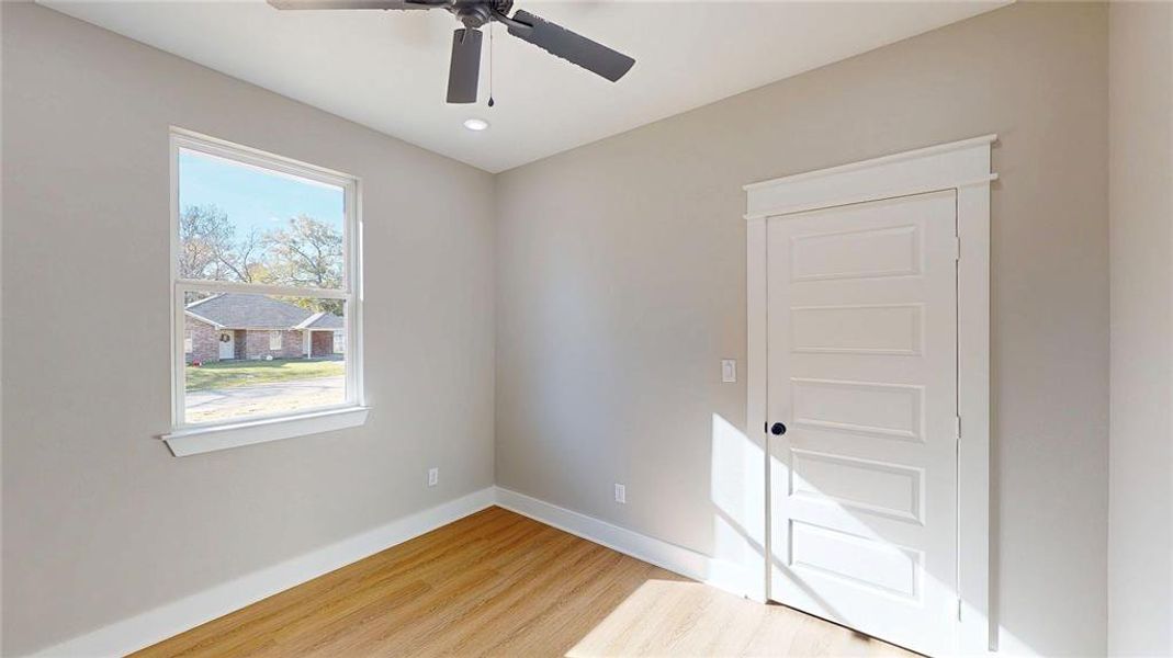 Spacious, unfurnished interior of a new home in , Troup (Image 32).