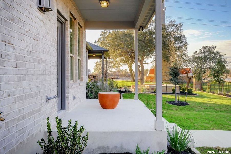 Exterior details and patio area of a home in Nopal Valley, San Antonio (Image 19).